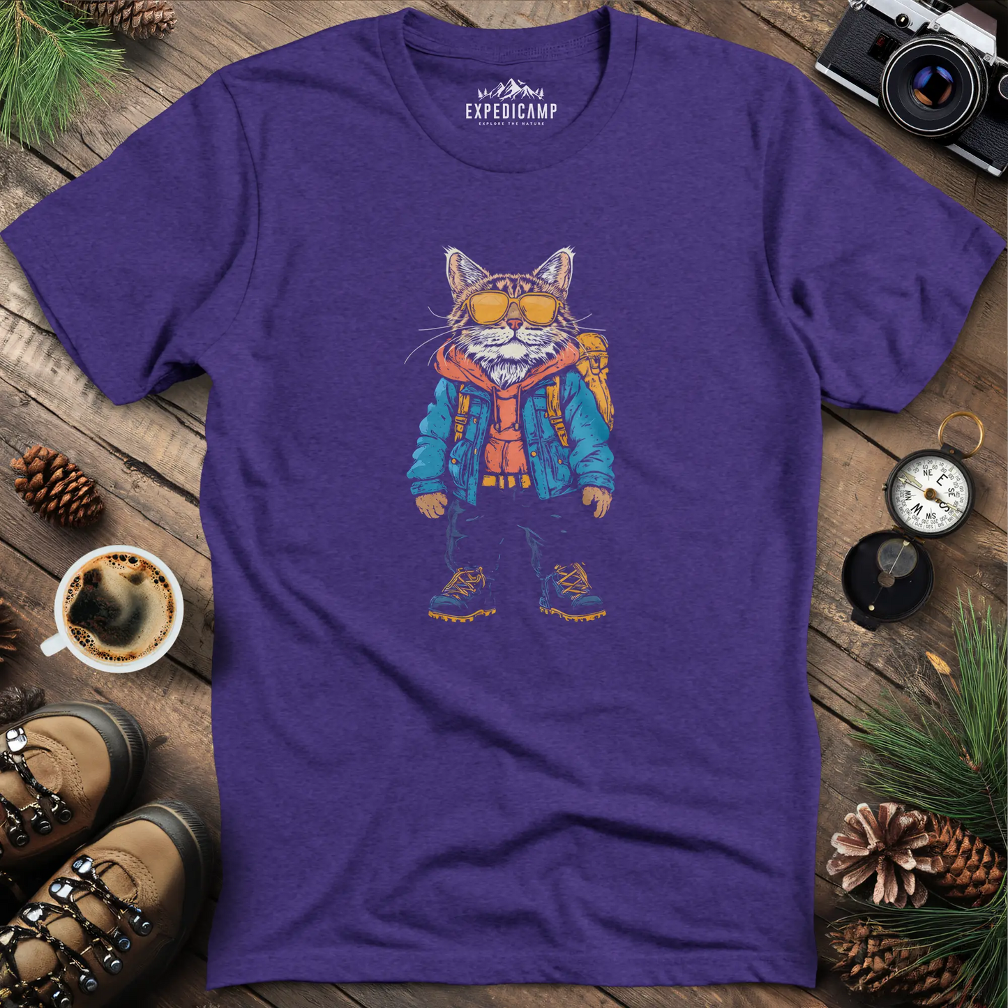 Backpacking Cat T-Shirt – Stylish Feline Adventure Design