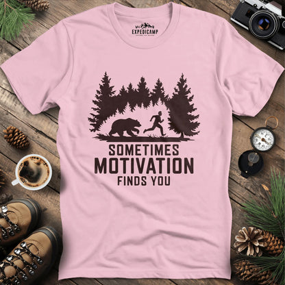 Sometimes Motivation Finds You - Charging Bear T-Shirt – Light Pink – Outdoor apparel for travel, hiking, camping, and nature lovers – ExpediCamp