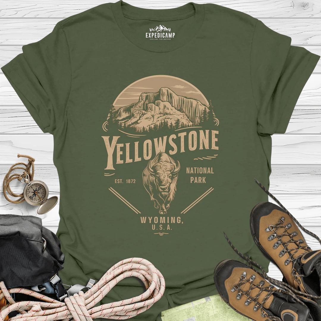 Yellowstone Wyoming USA T-Shirt – Military Green – Outdoor apparel for travel, hiking, camping, and nature lovers – ExpediCamp