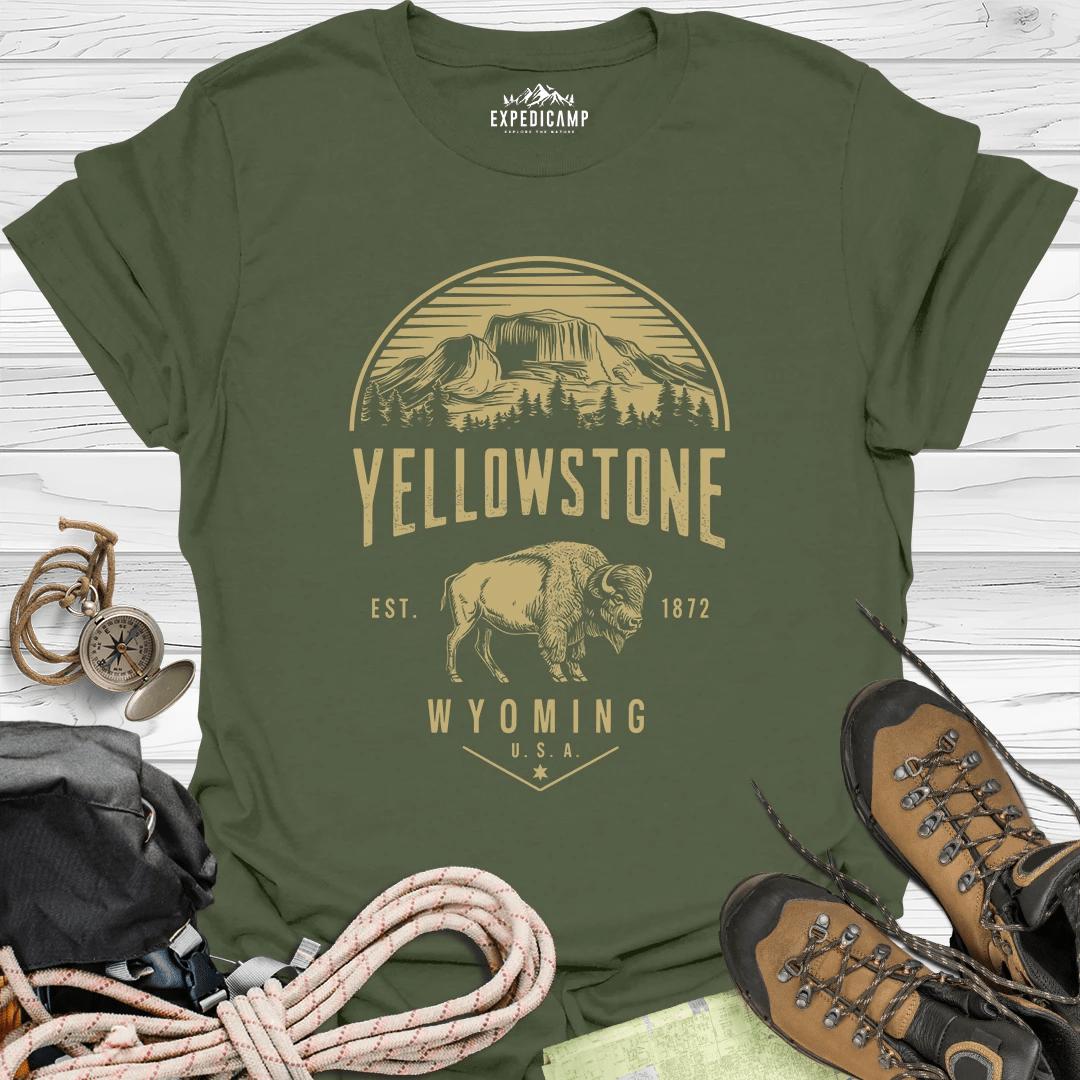 Yellowstone Wyoming USA T-Shirt – Military Green – Outdoor apparel for travel, hiking, camping, and nature lovers – ExpediCamp